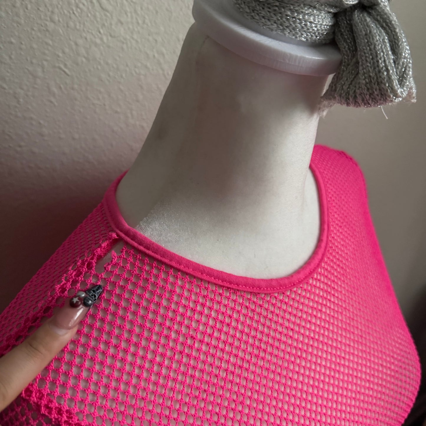 Fishnet pink top