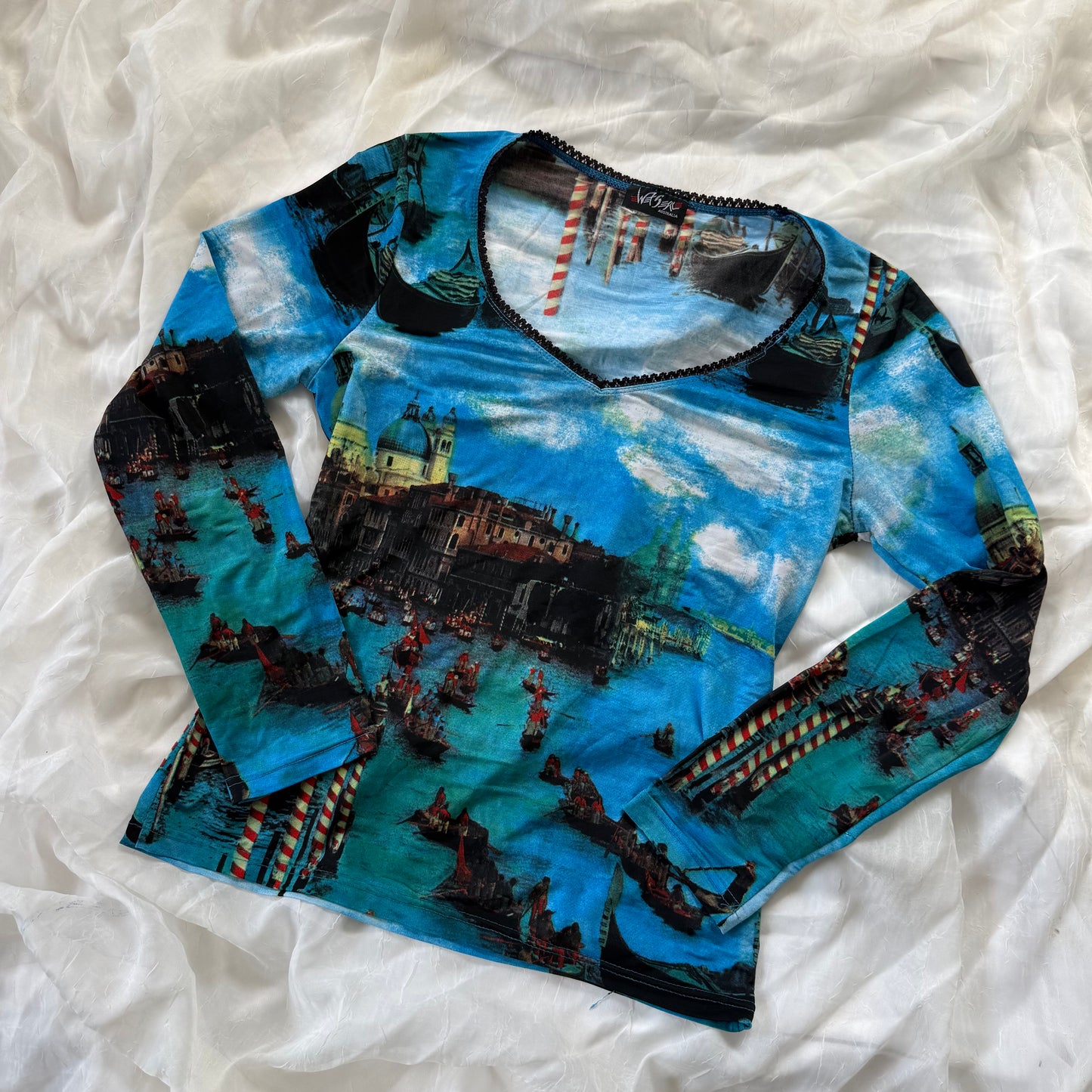 y2k euro style long sleeve top