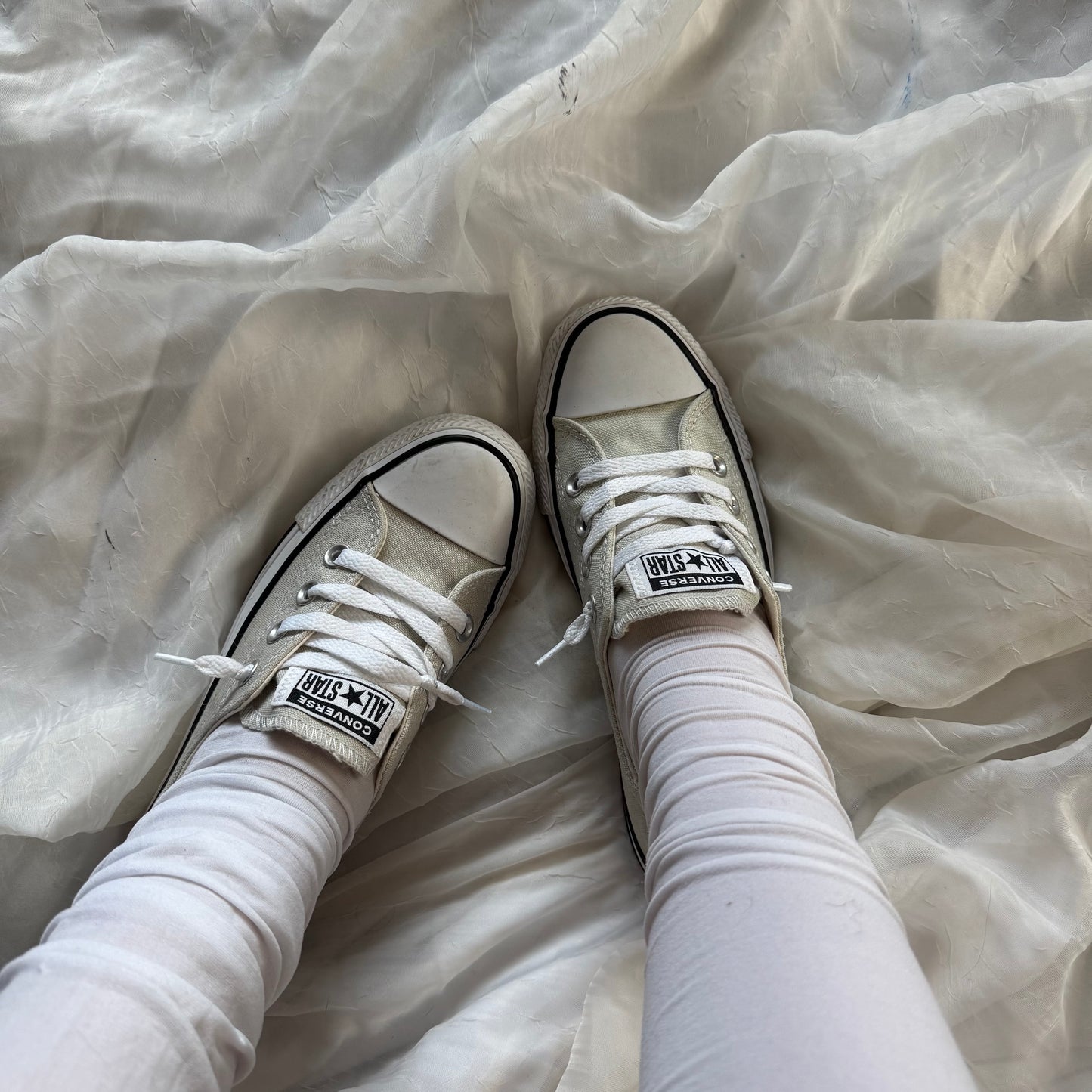 Converse mary jane slip ons