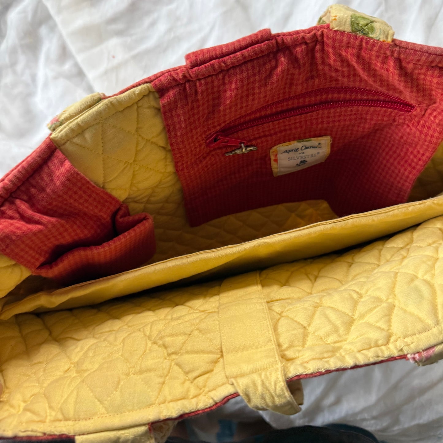 Cottage quilted shoulder bag