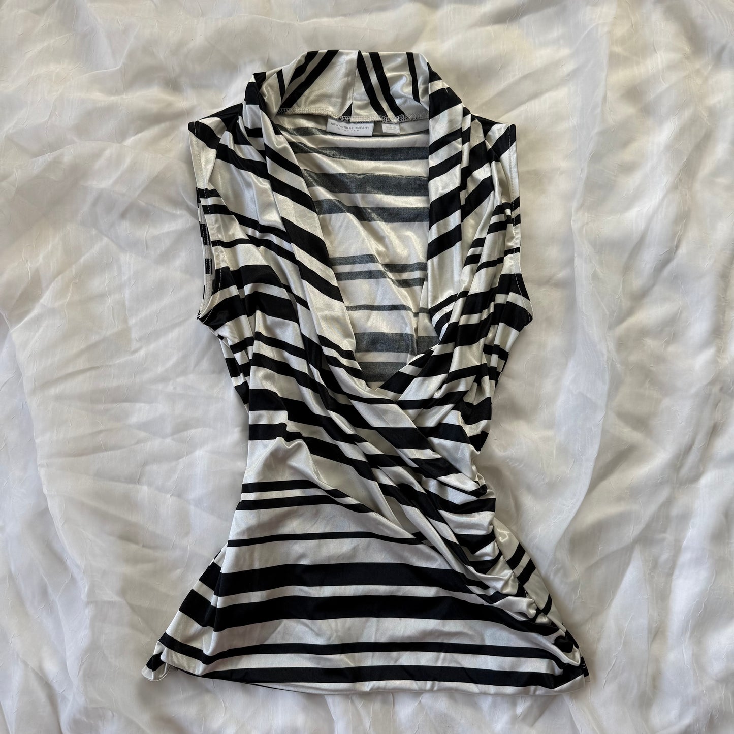 Striped office siren top