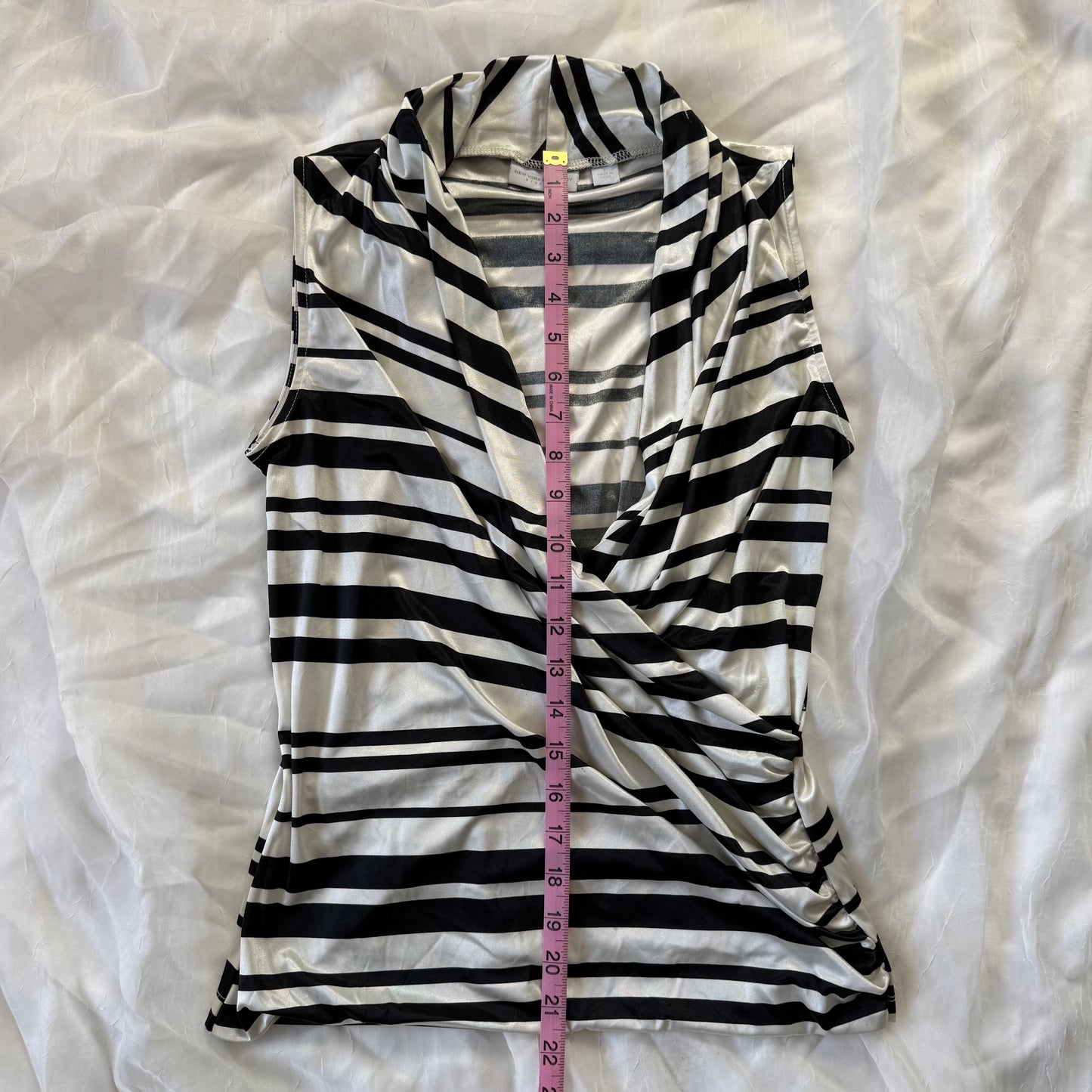 Striped office siren top