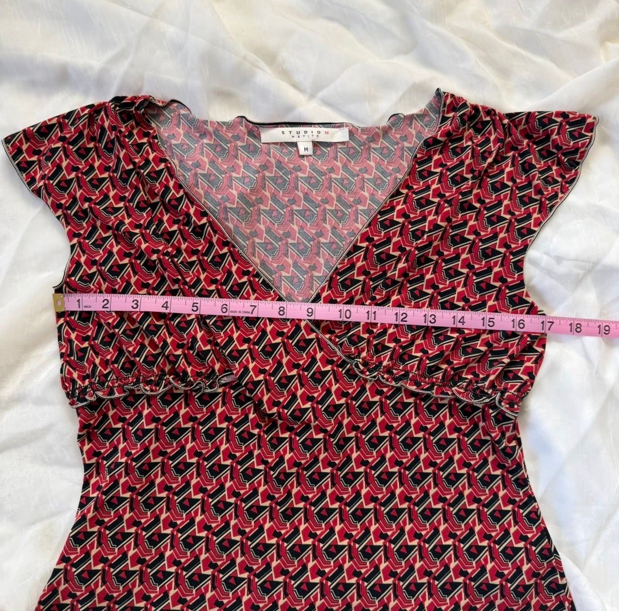Red patterned picnic top