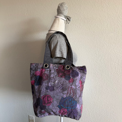 Grunge rose shoulder tote