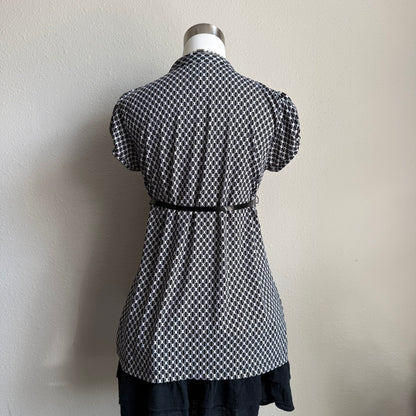 Office siren patterned top