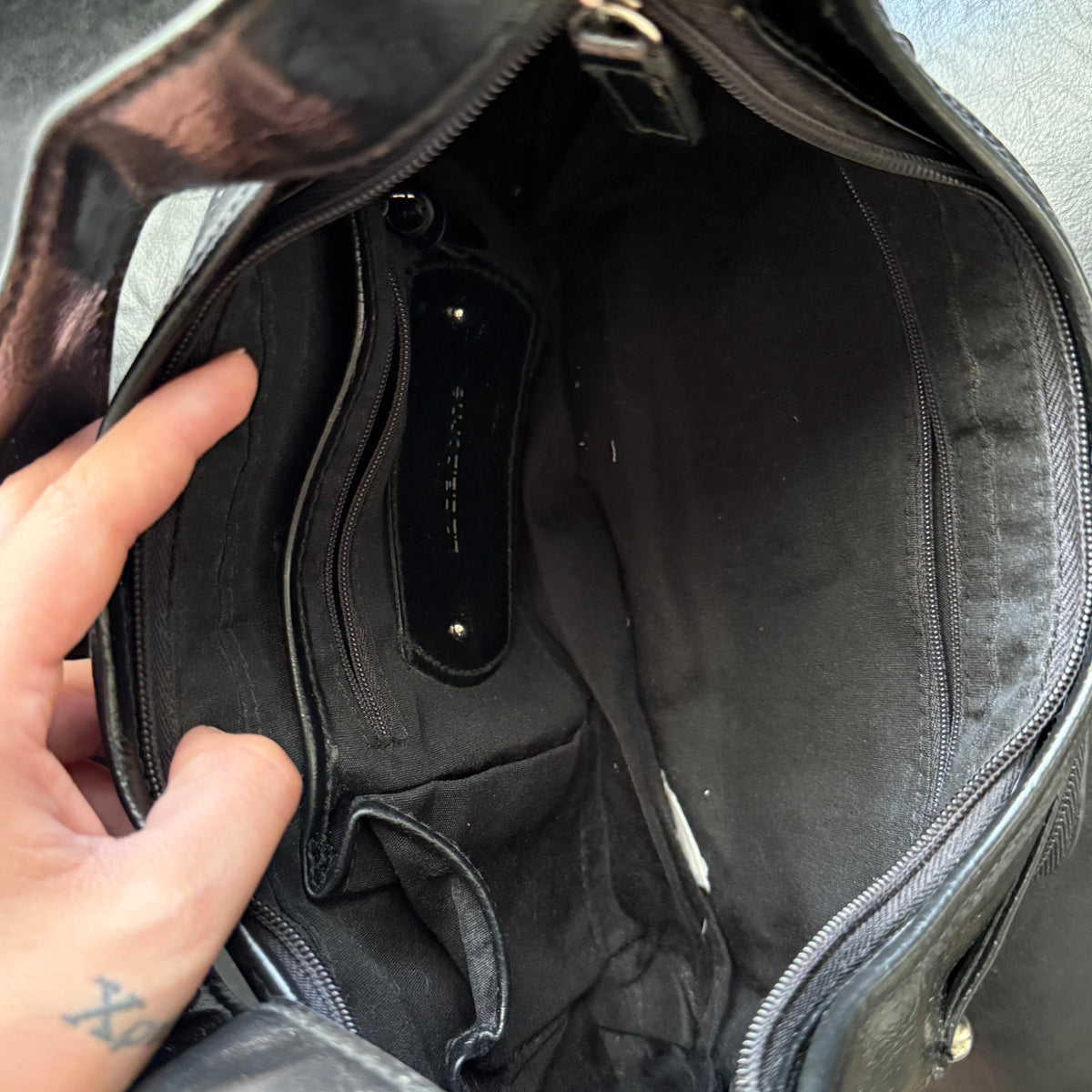 Liz Claiborne black shoulder bag