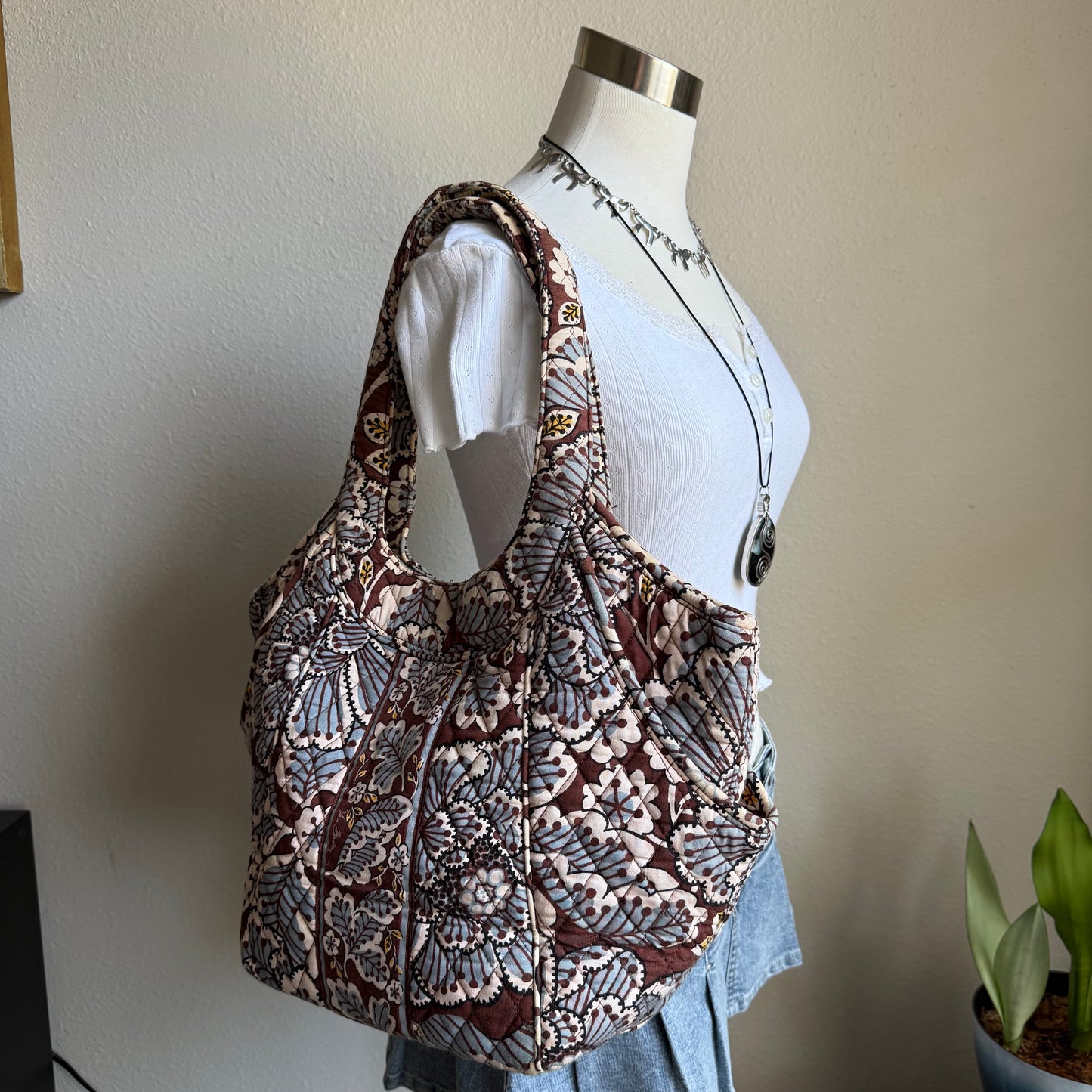 Vera Bradley flower shoulder bag