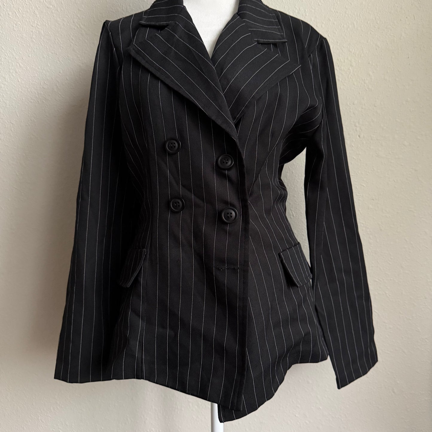 Office Siren pinstripe blazer