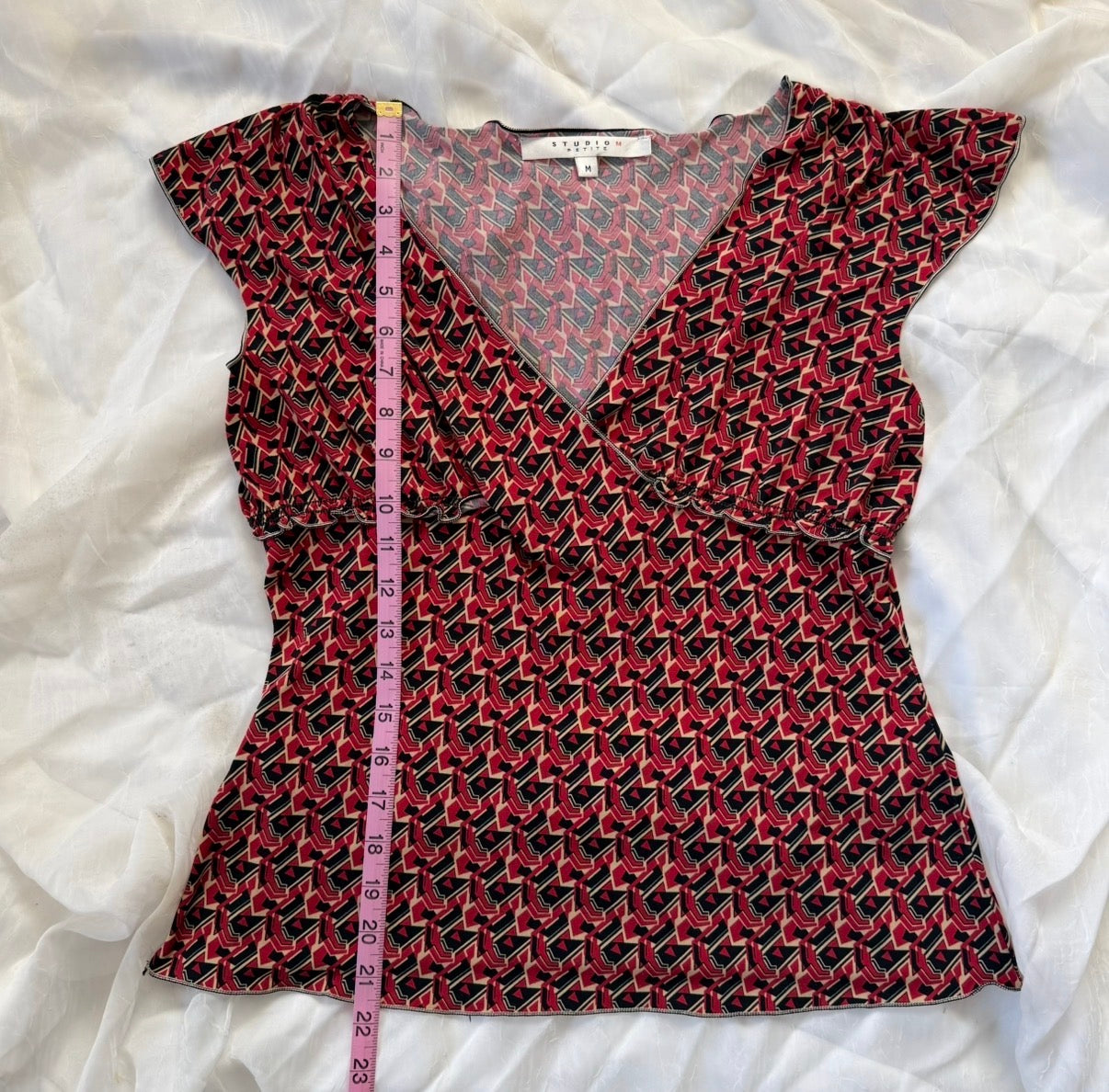 Red patterned picnic top