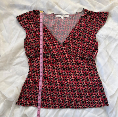 Red patterned picnic top