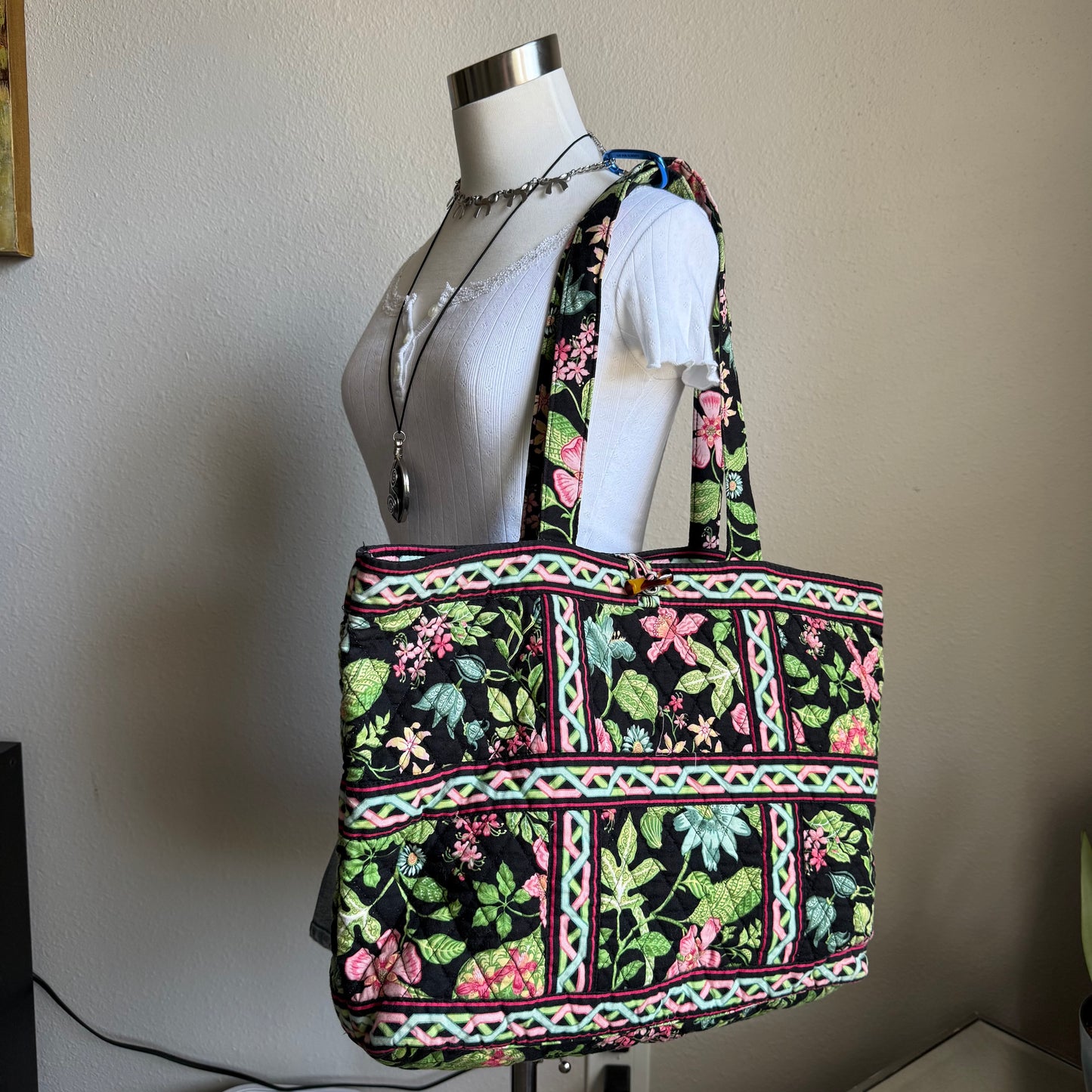 Vera Bradley botanical tote bag