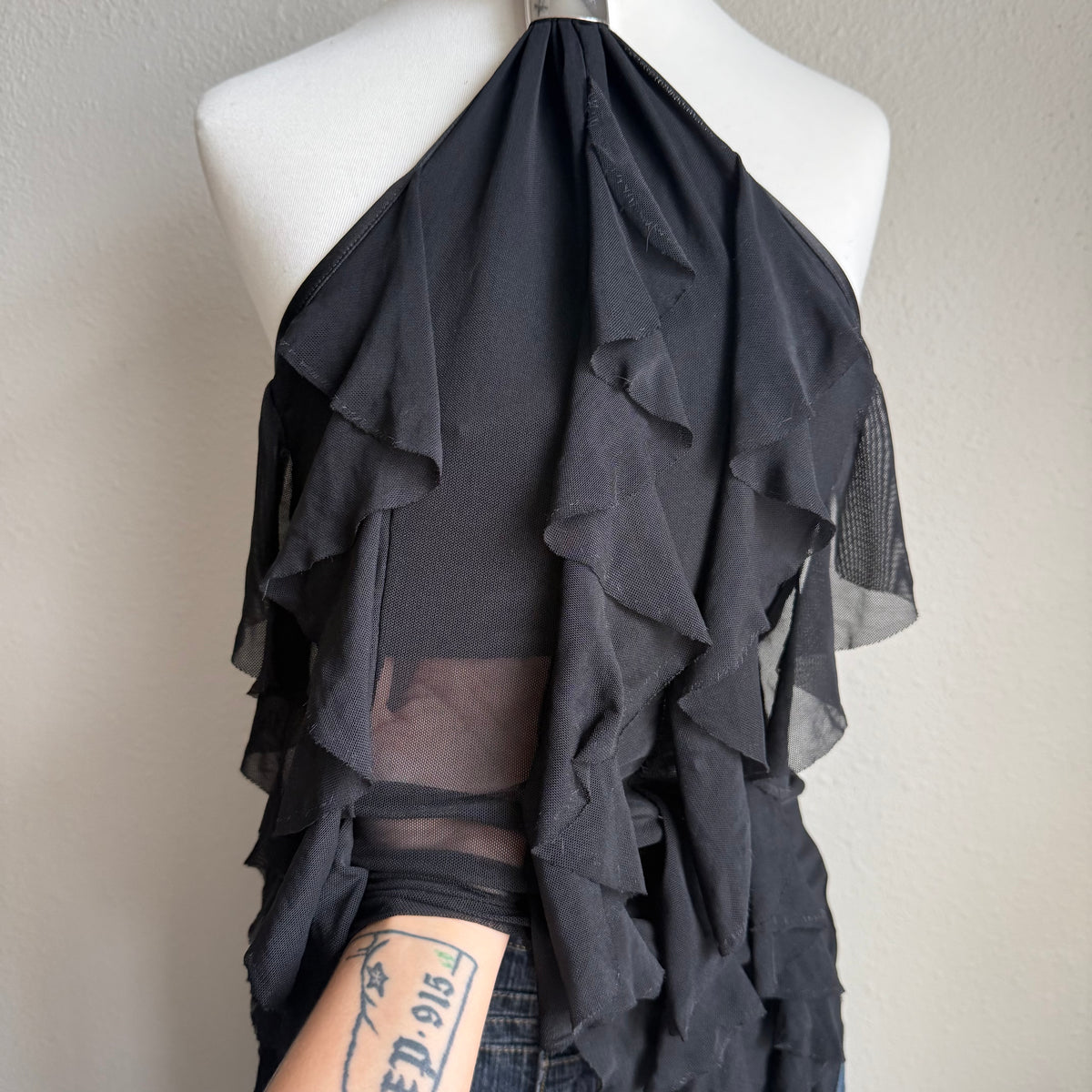 Clubbing ruffled halter top