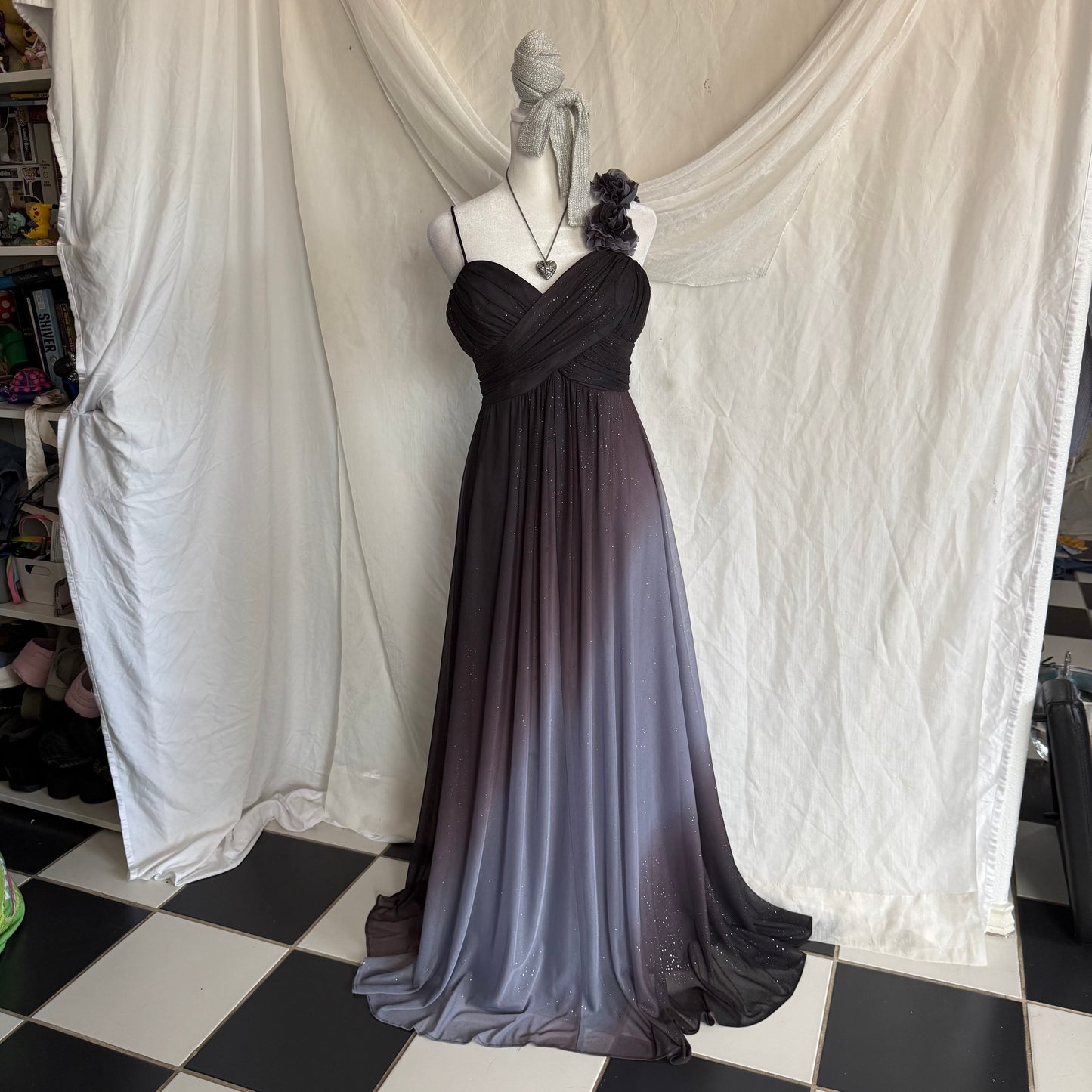 2000s Betsey prom glitter grey dress