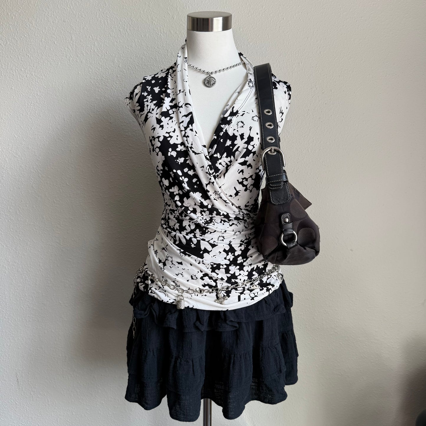 Office siren flower top