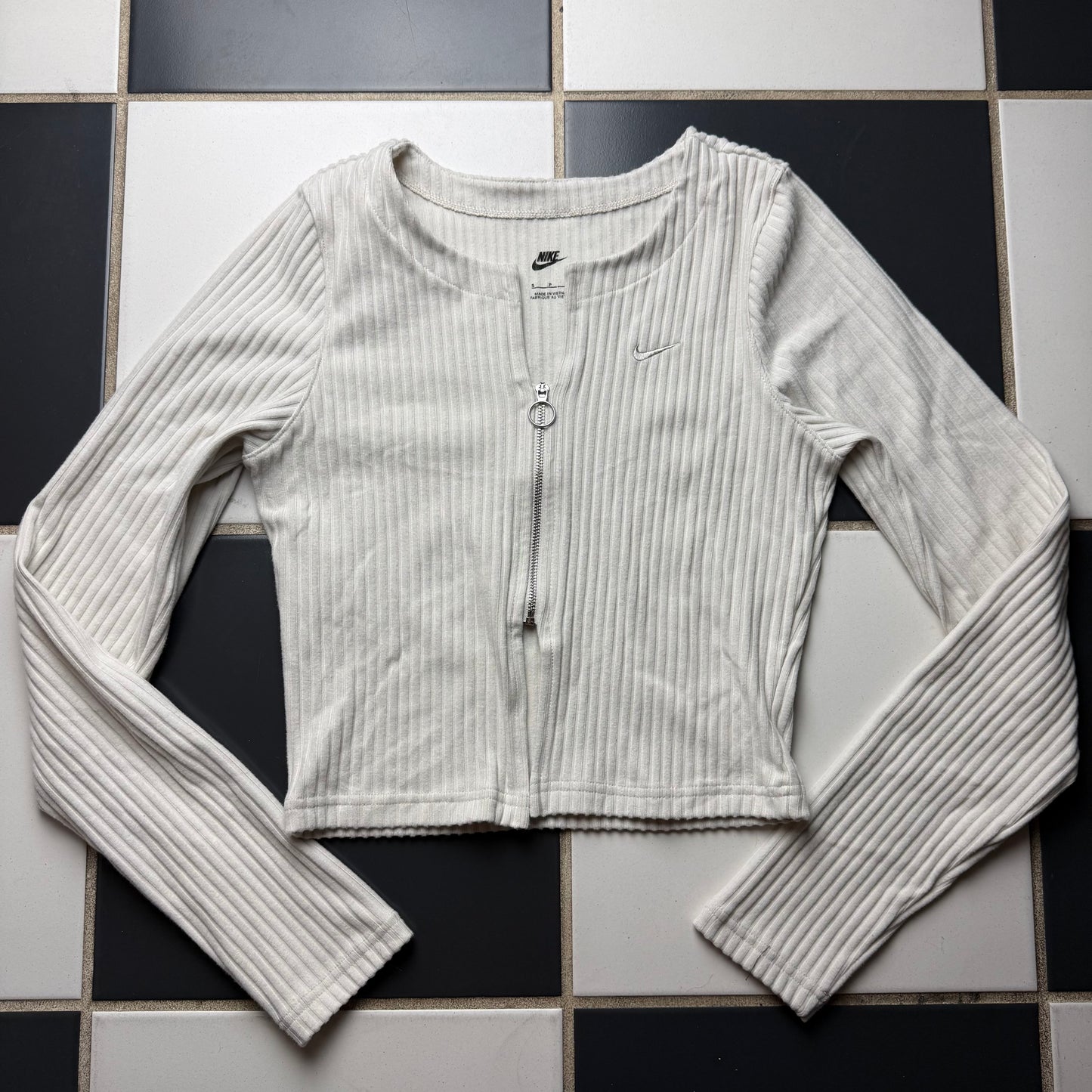 Nike cropped longsleeve