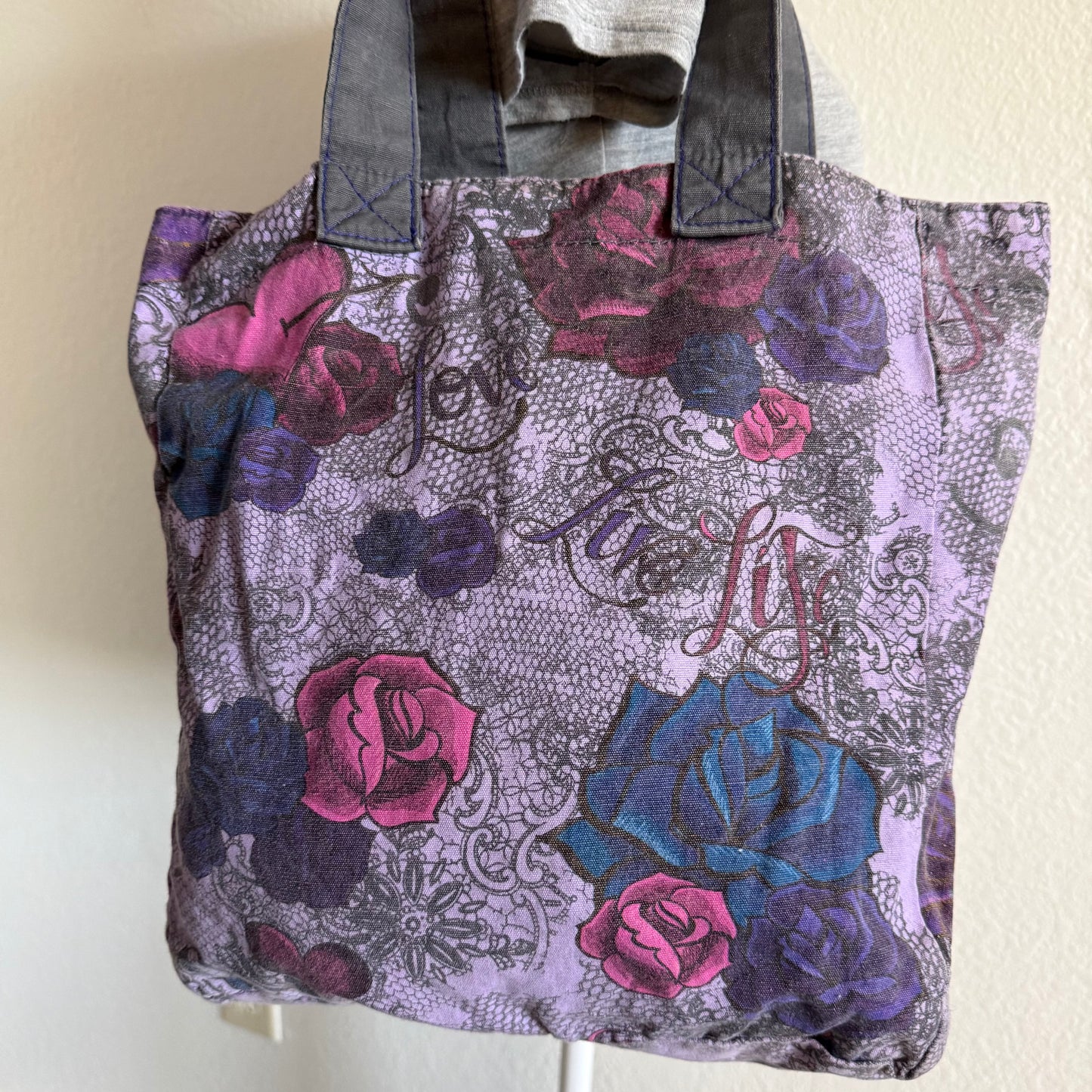 Grunge rose shoulder tote
