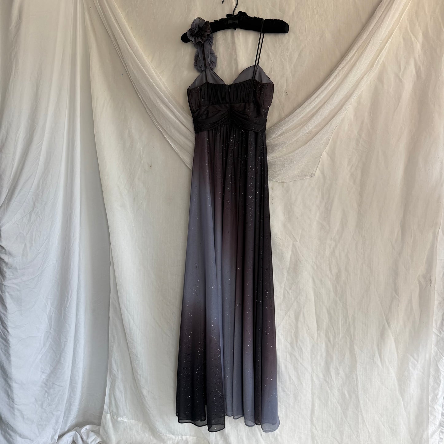 2000s Betsey prom glitter grey dress