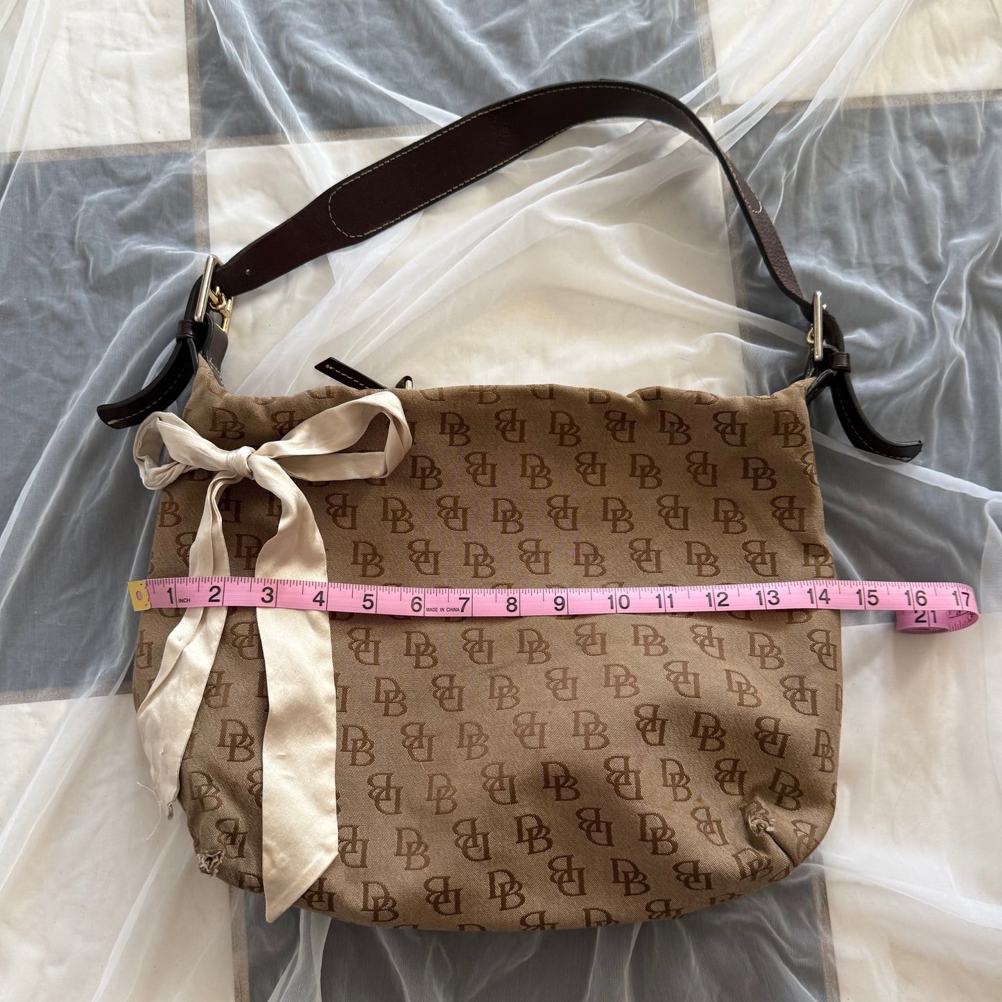 Dooney & Bourke shoulder bag