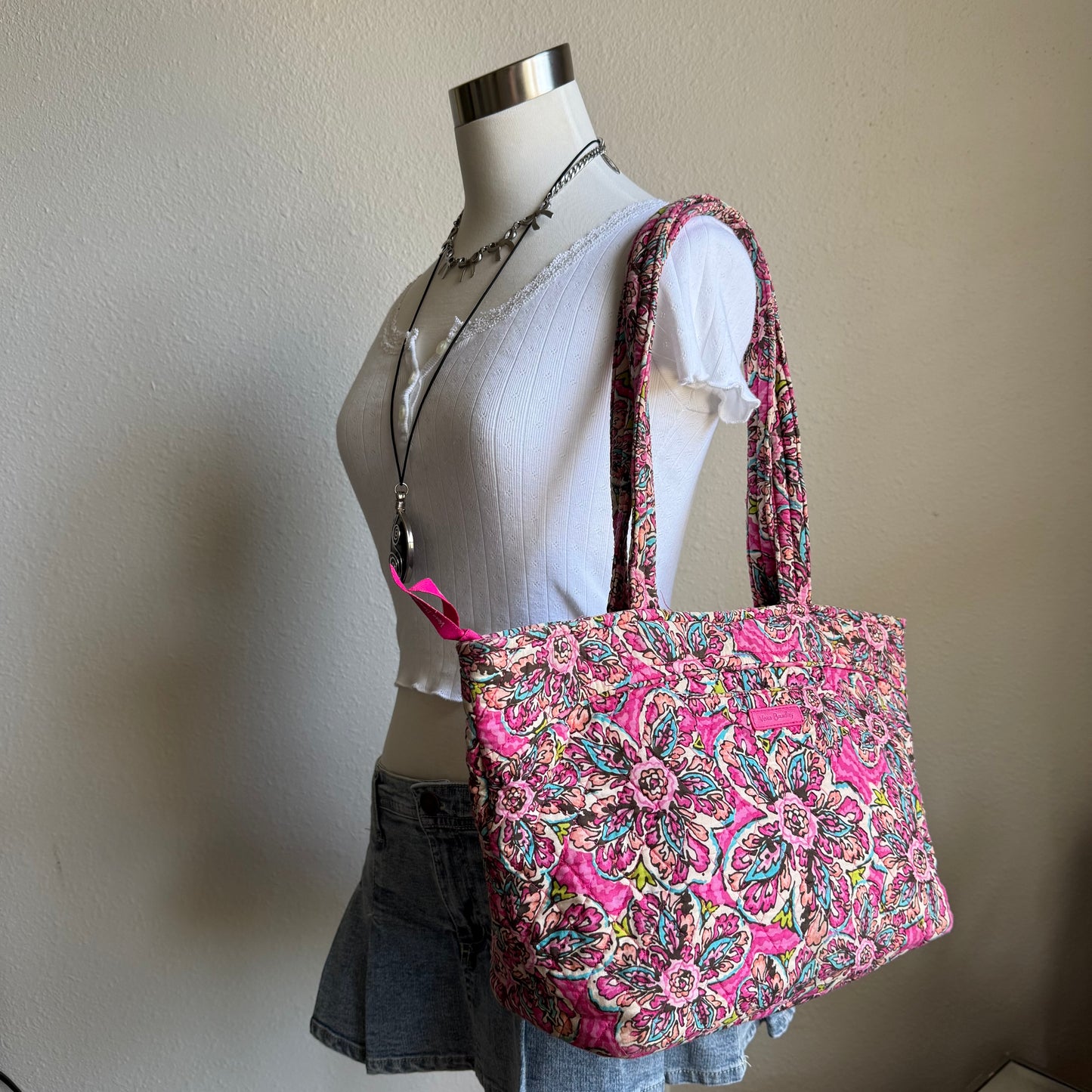 Vera Bradley flower shoulder bag