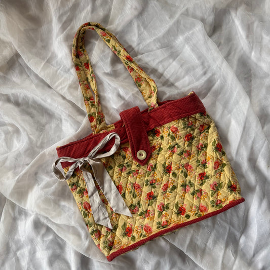 Cottage quilted shoulder bag