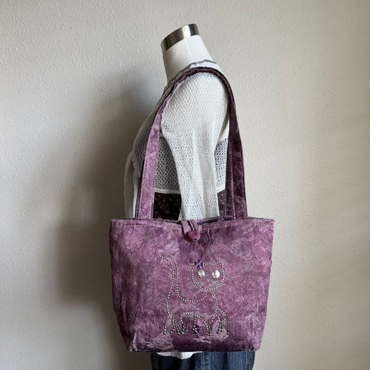 Whimsical cat shoulder bag