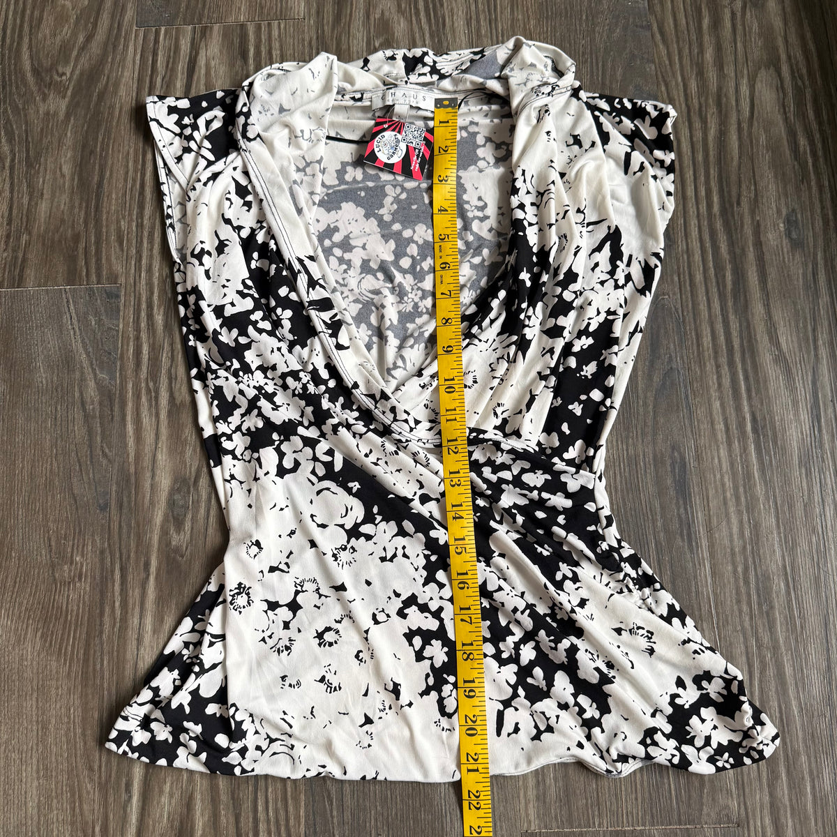 Office siren flower top