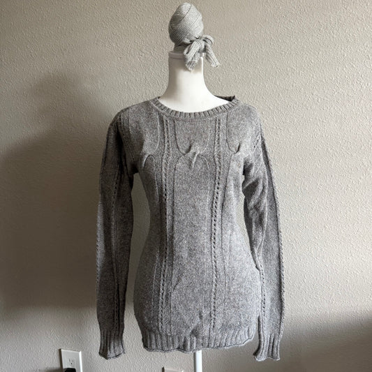 Knitted grey indie sweater