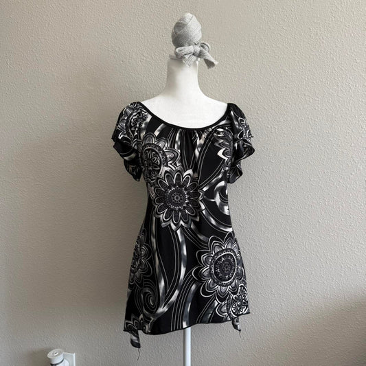 Paisley flower fairy top