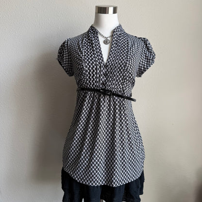 Office siren patterned top
