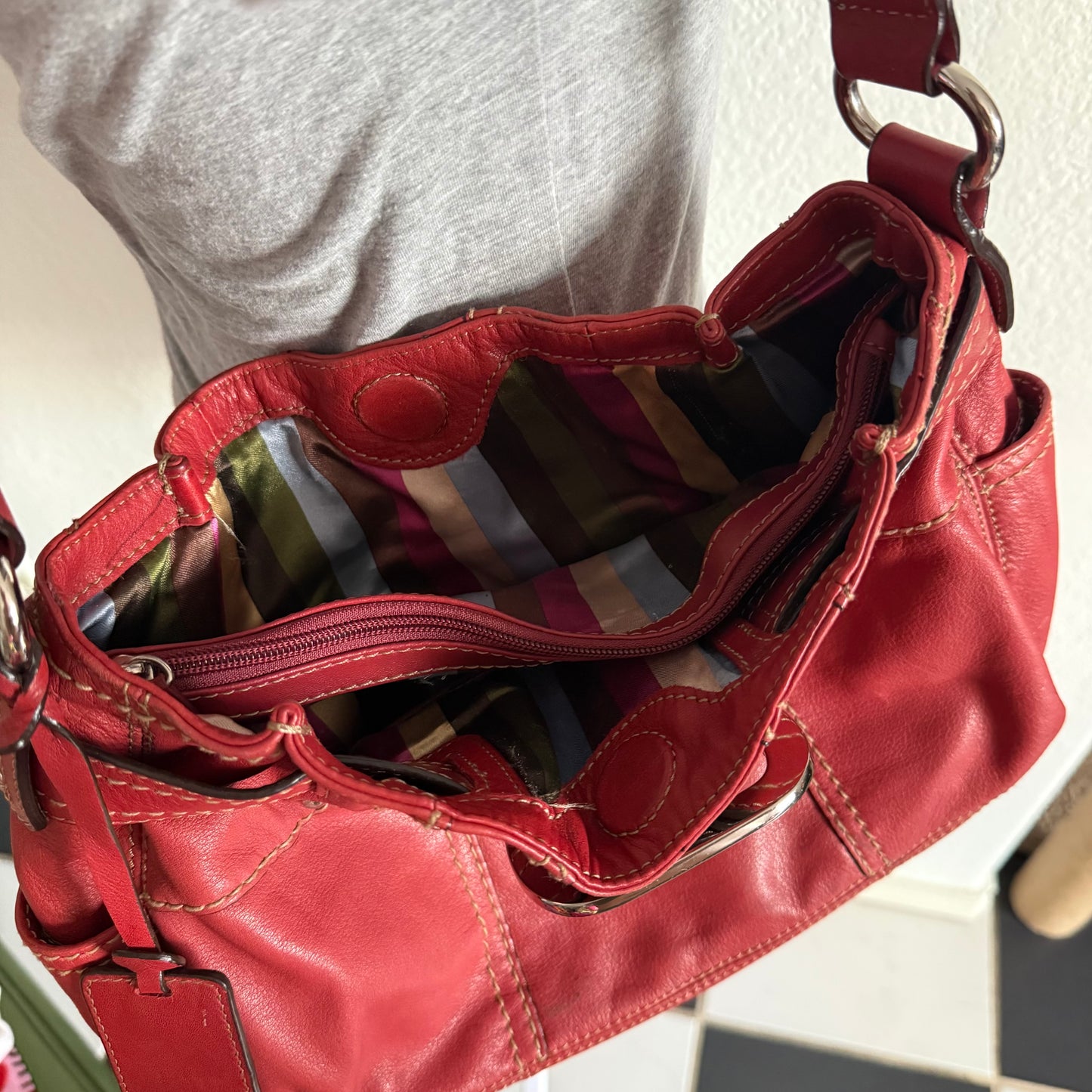 2000s Tignanello shoulder bag