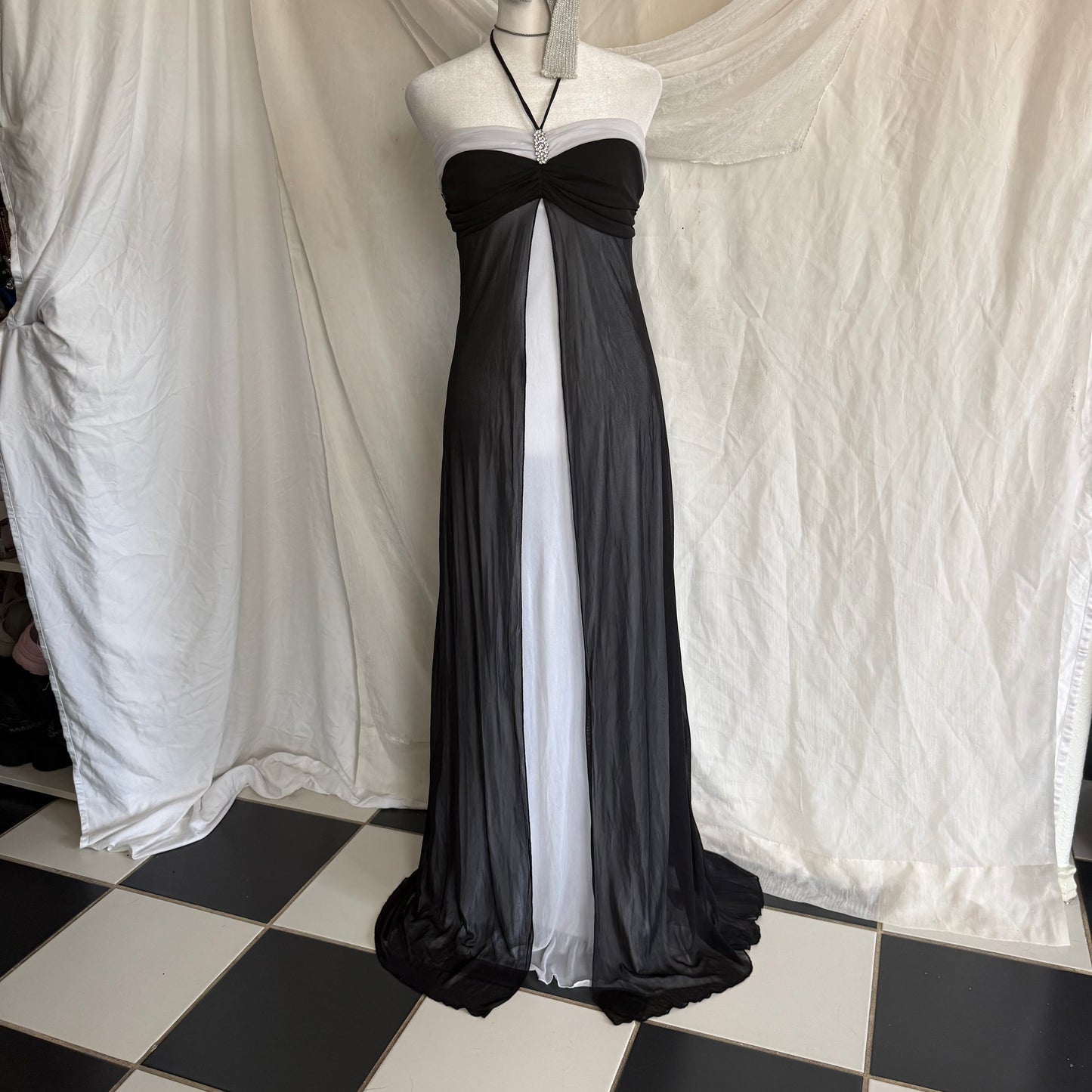 2000s Taboo prom halter dress