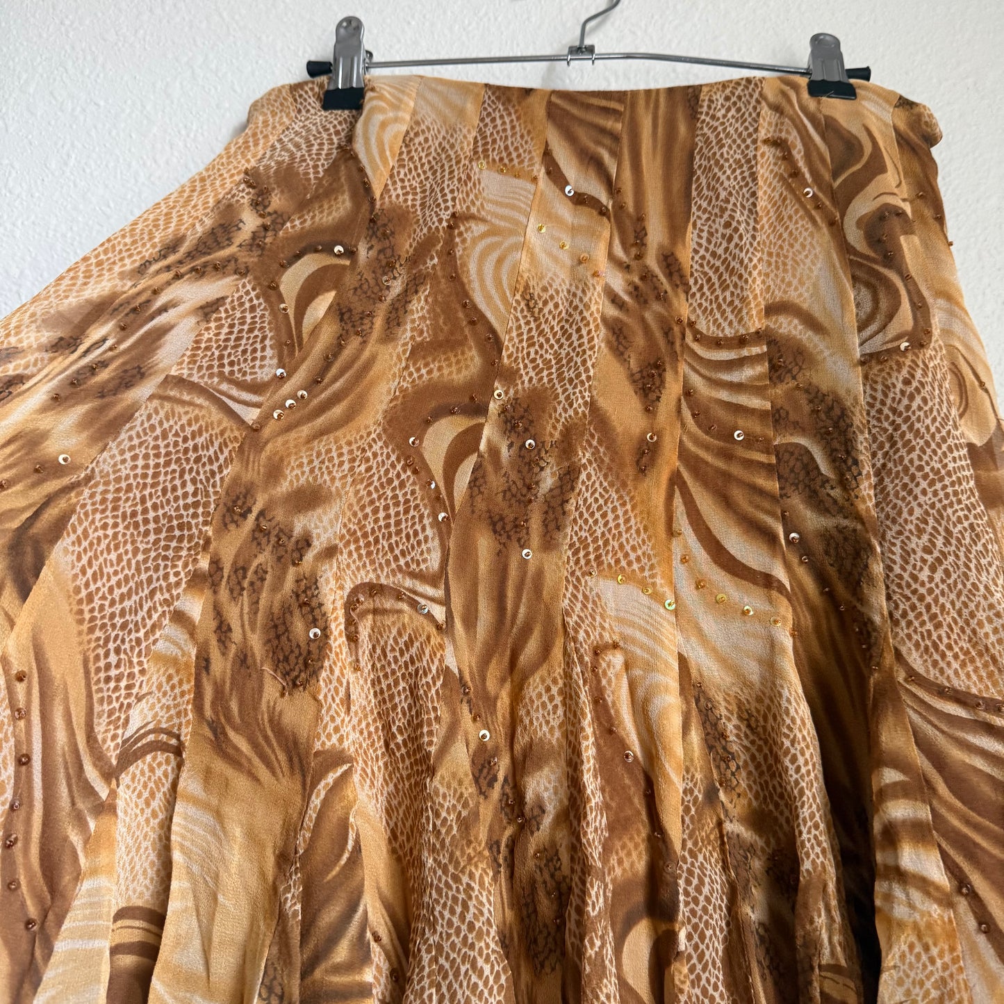 Chloe’s brown flowy skirt