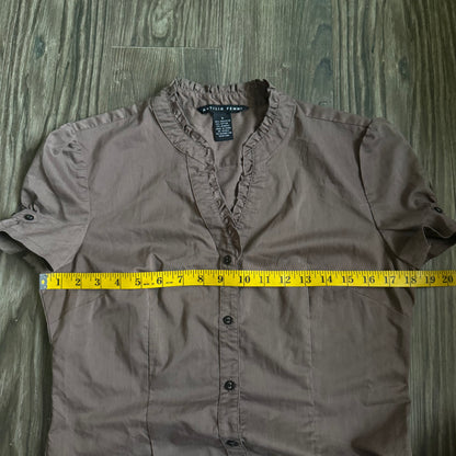 Alice’s button up top