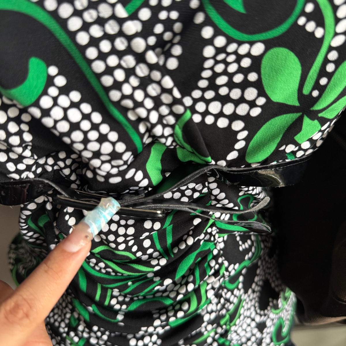 Eve’s flower patterned office top