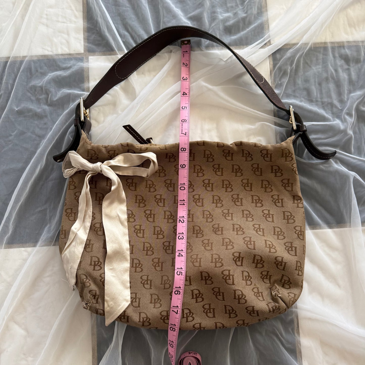 Dooney & Bourke shoulder bag