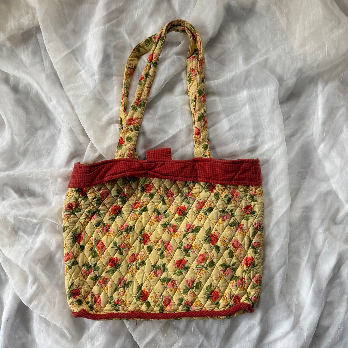 Cottage quilted shoulder bag