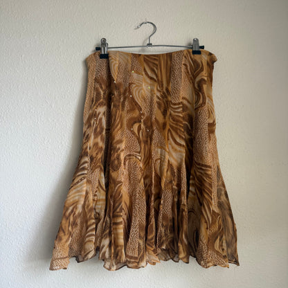 Chloe’s brown flowy skirt