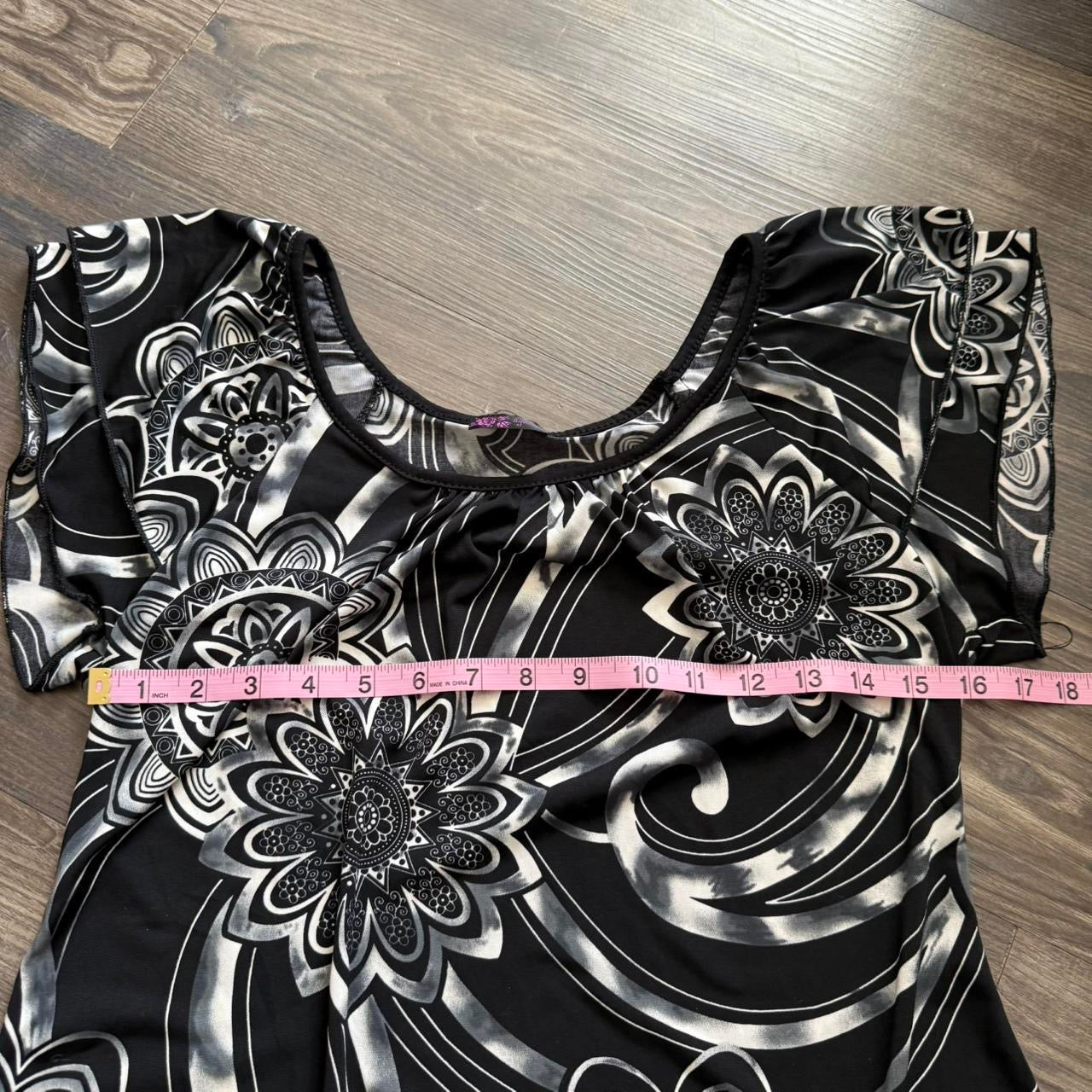 Paisley flower fairy top