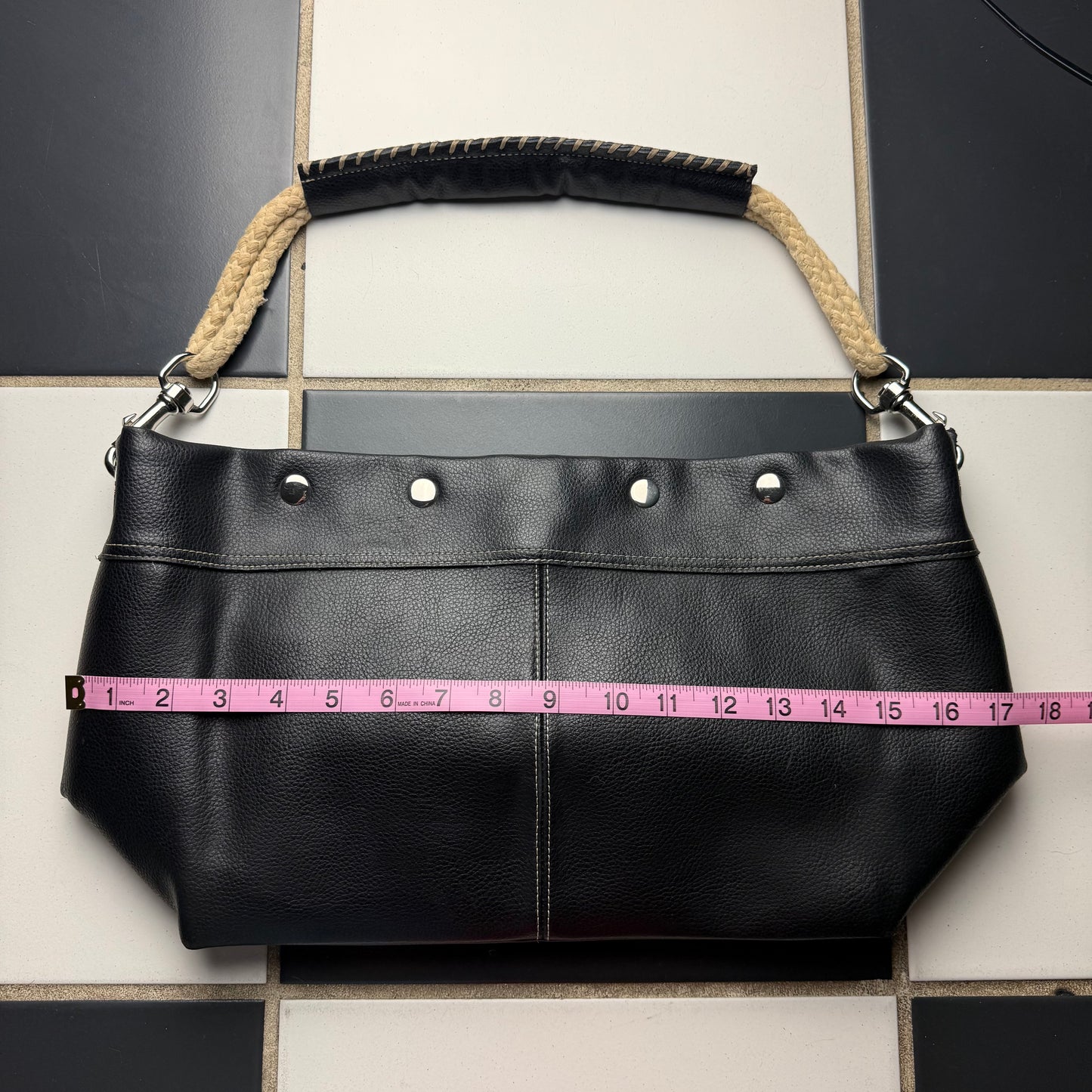 The Carly leather shoulder bag