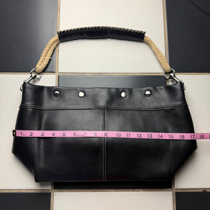 The Carly leather shoulder bag