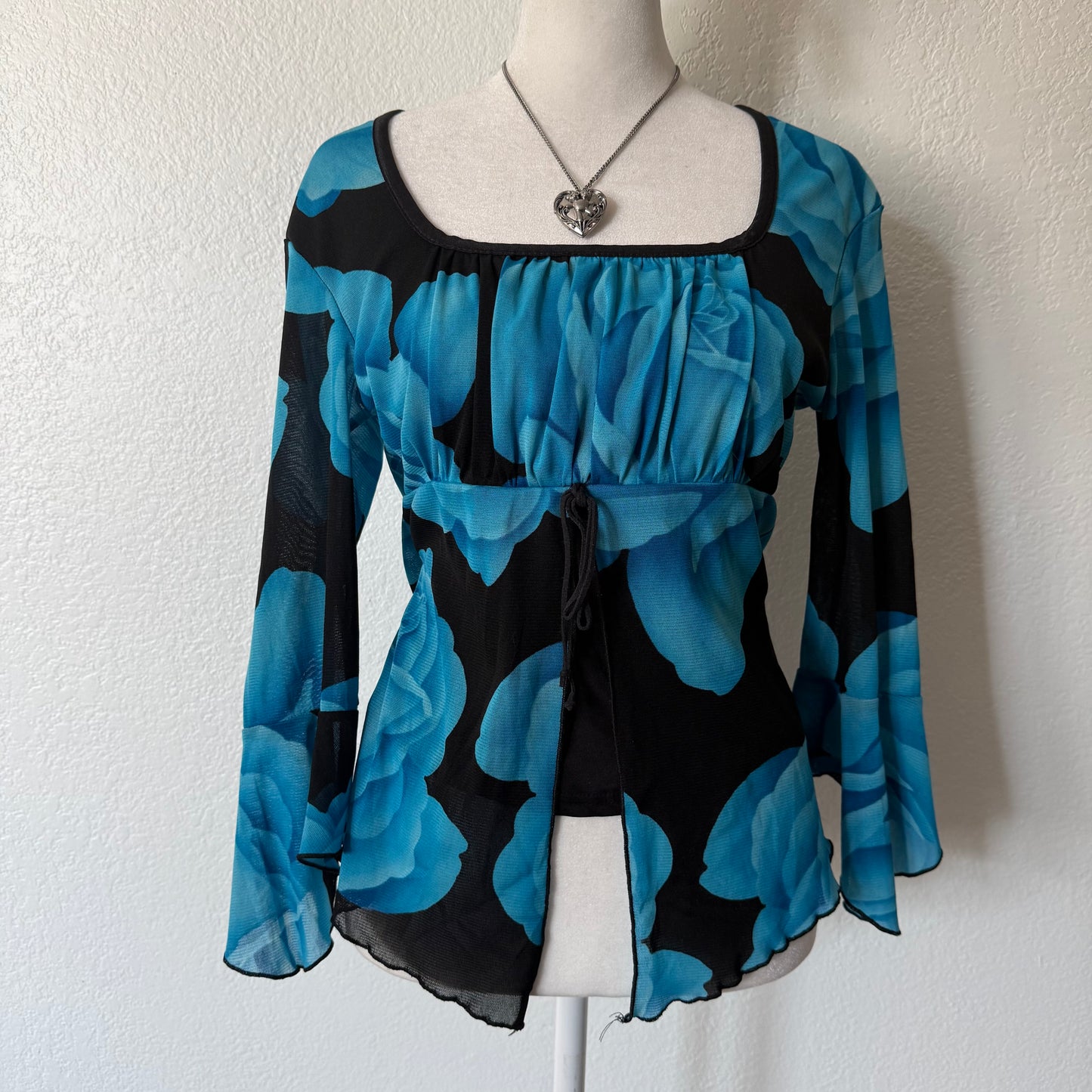 Flower fairy sleeve top