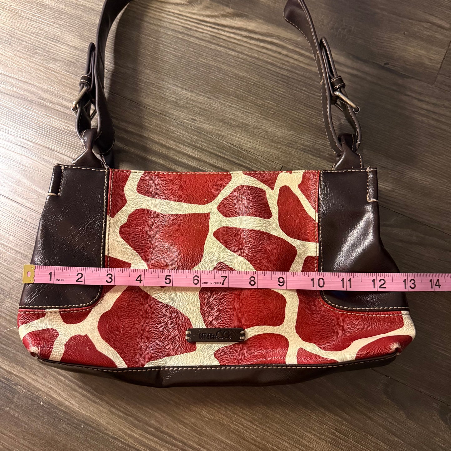 Giraffe print shoulder bag