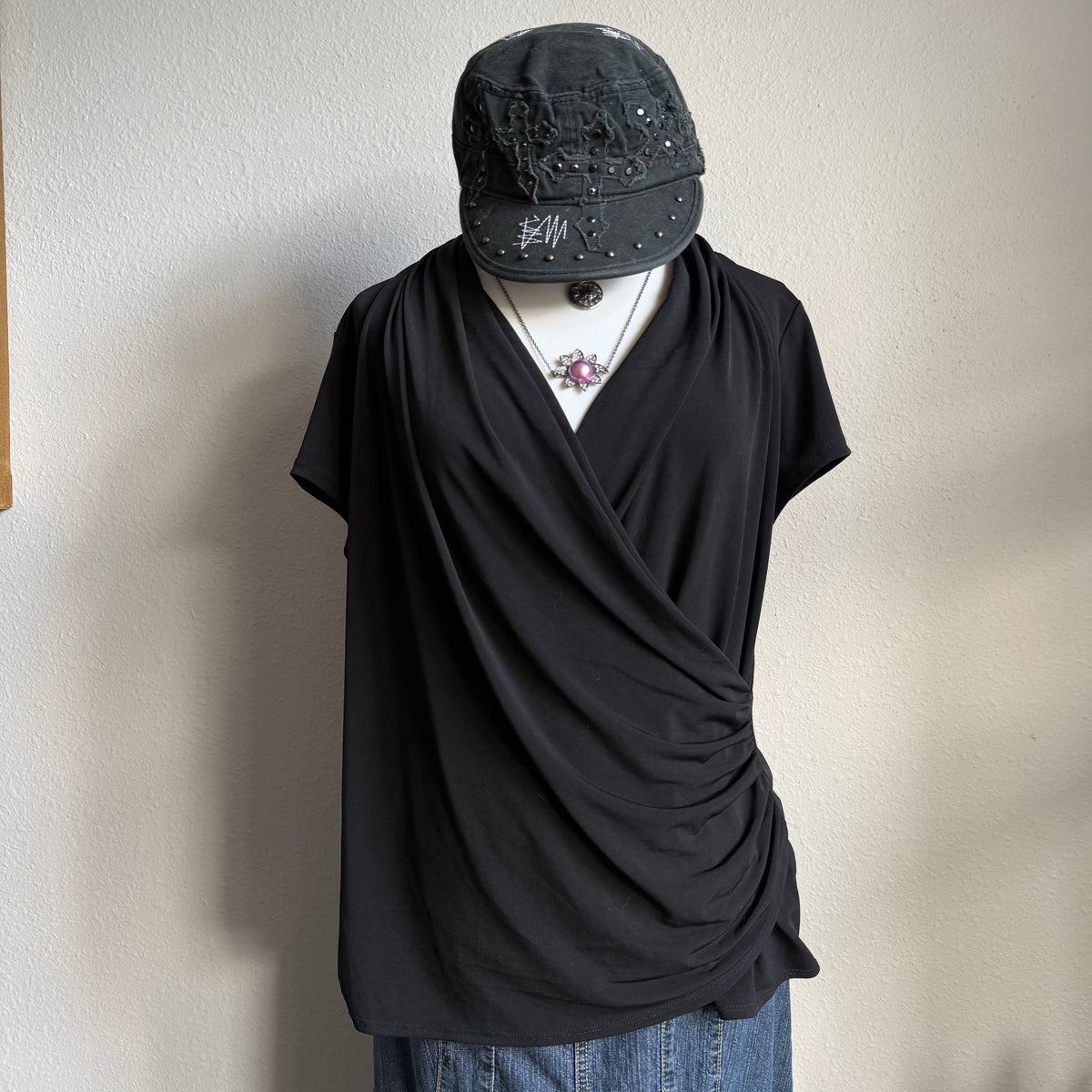 Melissa’s everyday black top