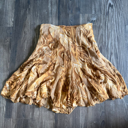 Chloe’s brown flowy skirt