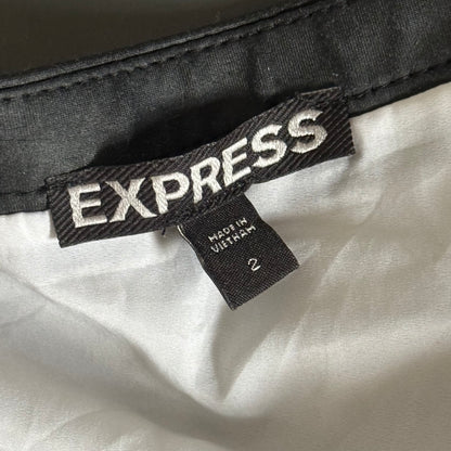 Express rose mini skirt