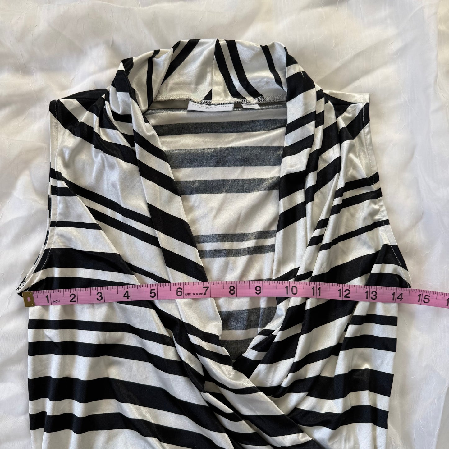Striped office siren top
