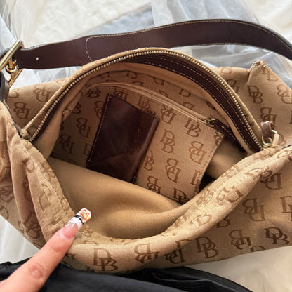 Dooney & Bourke shoulder bag