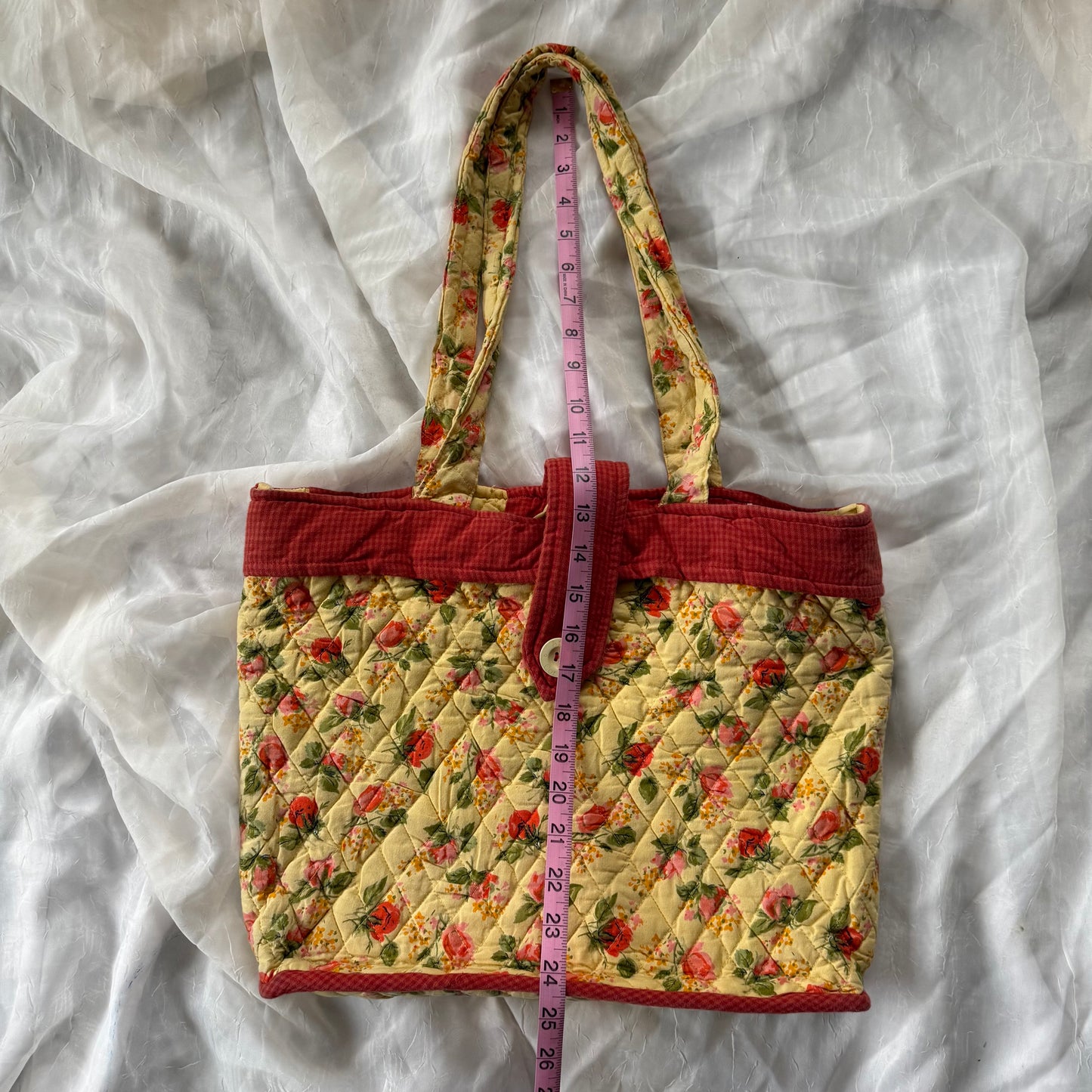 Cottage quilted shoulder bag