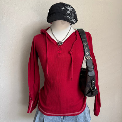L.E.I red sleeved hoodie top
