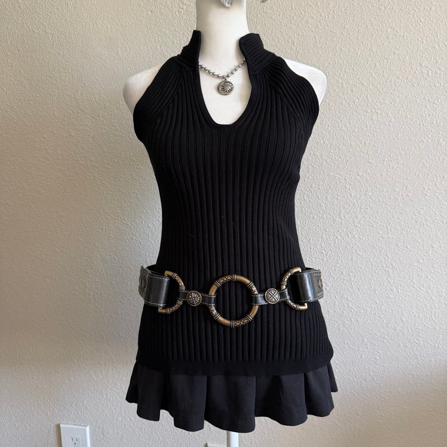 Black ribbed halter top